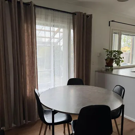 Zemppistay - Omakotitalo Palveluiden Aeaerellae Apartment Kempele